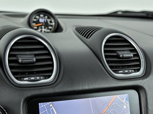 Used 2022 Porsche 718 Cayman GT4 image 30