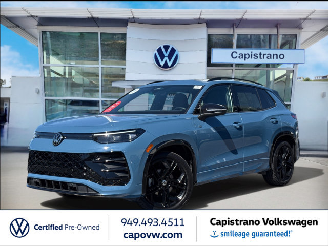 Certified 2026 Volkswagen Tiguan SE R-Line FWD image 1