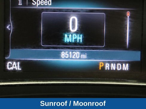 Used 2017 Buick Regal AWD image 5