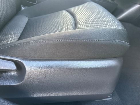 Certified 2022 Toyota Prius LE image 24