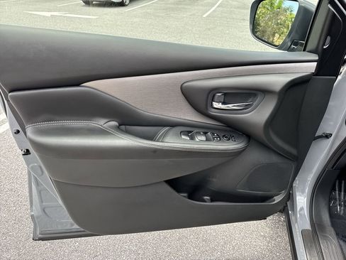 Used 2023 Nissan Murano SV w/ SV Midnight Edition Package FWD image 39