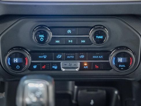 Used 2025 Ford Bronco Outer Banks image 31