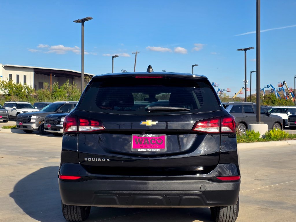Used 2023 Chevrolet Equinox LS FWD image 8