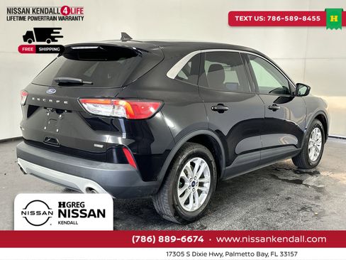 Used 2021 Ford Escape SE w/ Cold Weather Package image 11