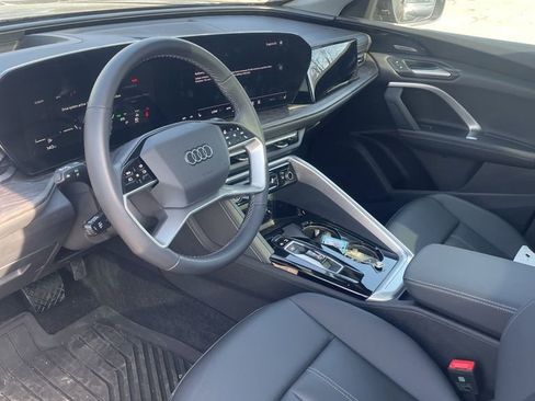 Used 2025 Audi Q5 Premium Plus w/ Premium Plus image 10
