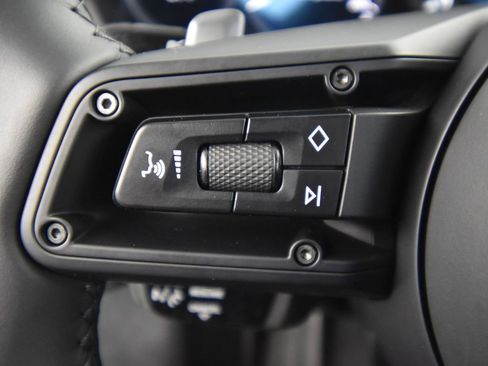 Used 2021 Porsche 911 Carrera S image 32