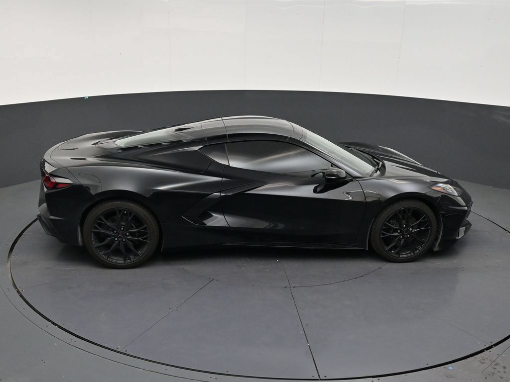 Used 2025 Chevrolet Corvette Stingray Preferred Cpe w/ Stealth Interior Trim Package RWD image 16