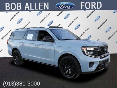 Used 2025 Ford Expedition Max Platinum w/ Stealth Appearance Package