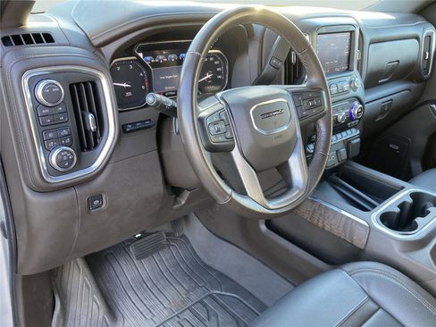 Used 2021 GMC Sierra 2500 Denali w/ Denali Ultimate Package image 12