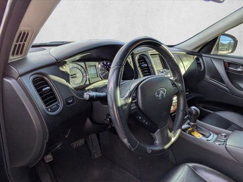 Used 2011 INFINITI EX35 Journey w/ Premium Pkg image 10