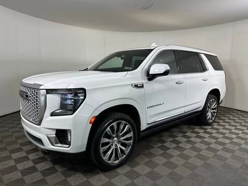Used 2021 GMC Yukon Denali w/ Denali Premium Package image 7
