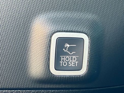 New 2025 Jeep Grand Cherokee Altitude image 28