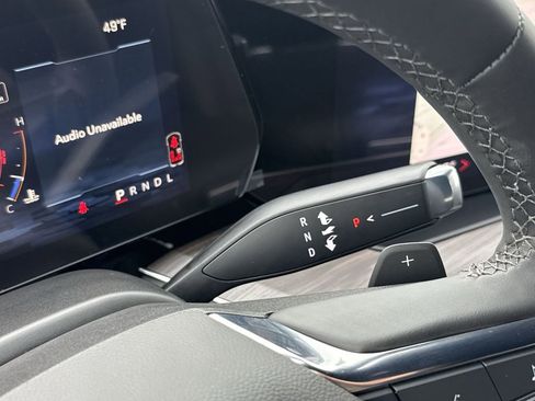 New 2026 Chevrolet Suburban LT w/ Comfort Package image 21