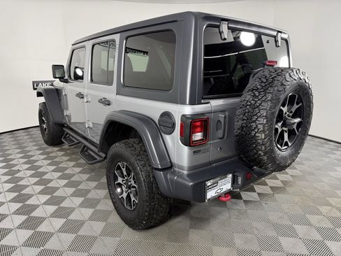 Used 2018 Jeep Wrangler Unlimited Rubicon w/ Cold Weather Group image 4