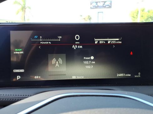 Used 2024 Nissan Ariya FWD image 9