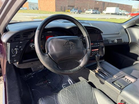 Used 1995 Chevrolet Corvette Convertible image 32