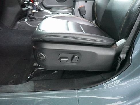 Used 2024 Jeep Wrangler Unlimited Sahara w/ Technology Group image 10