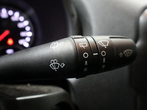 Used 2023 Jeep Renegade Latitude w/ Premium Group image 40