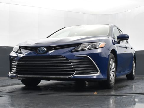 Used 2023 Toyota Camry LE image 35
