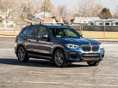 Used 2018 BMW X3 M40i image 3