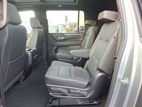 Certified 2024 Chevrolet Suburban RST w/ Luxury Package image 10