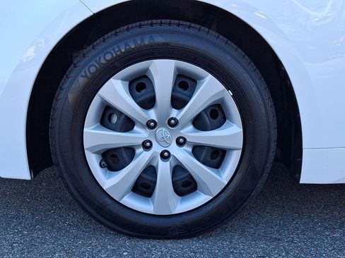 Certified 2023 Toyota Corolla LE image 8