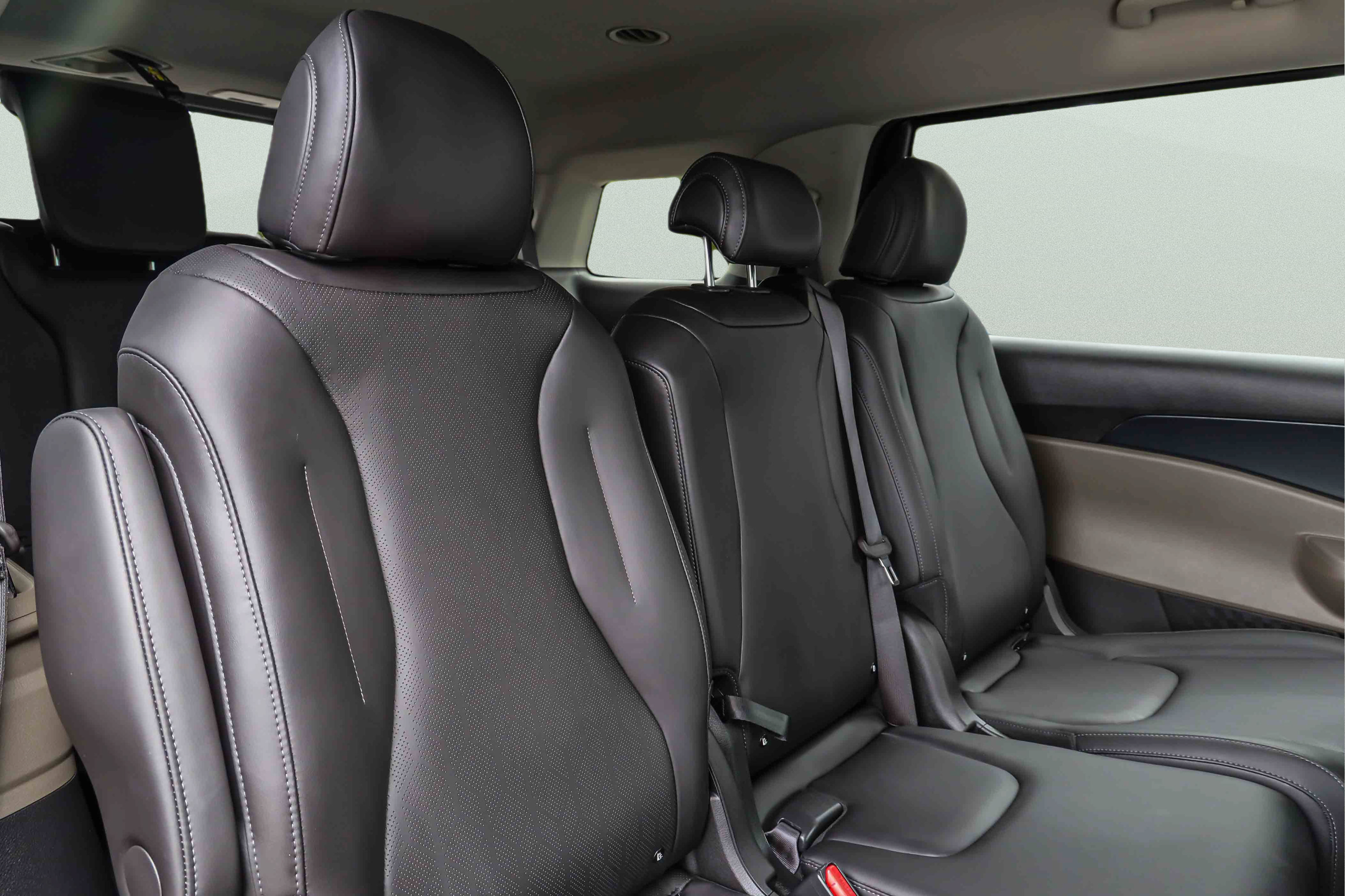 Used 2026 Kia Carnival FWD image 25