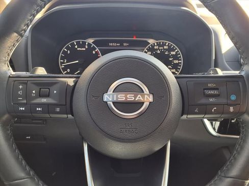 Certified 2023 Nissan Rogue SV w/ SV Premium Package image 11