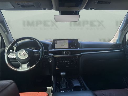 Used 2020 Lexus LX 570 4WD w/ Luxury Package image 13