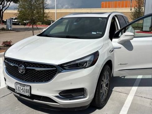 Used 2019 Buick Enclave Avenir w/ Avenir Technology Package FWD image 1