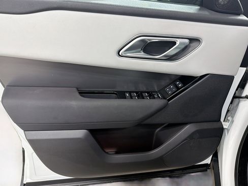 Used 2024 Land Rover Range Rover Velar Dynamic SE image 16