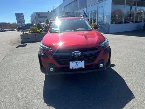 Certified 2025 Subaru Outback Premium AWD/4WD image 2