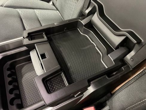 New 2026 RAM 1500 4x4 Crew Cab image 18