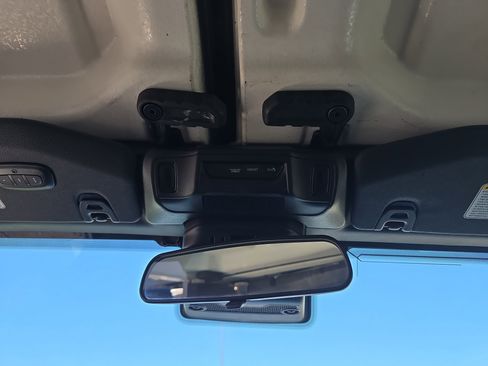 Used 2024 Jeep Wrangler Sport S image 24