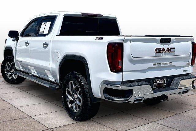 Used 2023 GMC Sierra 1500 SLT w/ SLT Premium Plus Package AWD/4WD image 2