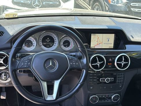 Used 2015 Mercedes-Benz GLK 350 4MATIC image 28