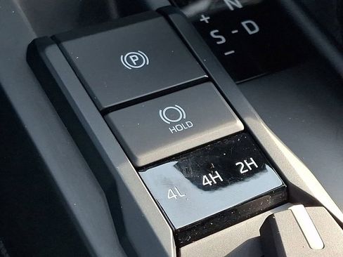 Used 2025 Toyota Tacoma SR5 image 23