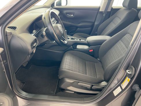 Used 2026 Honda HR-V LX image 5