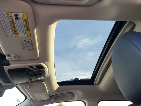 Used 2025 Subaru Outback Touring XT image 15