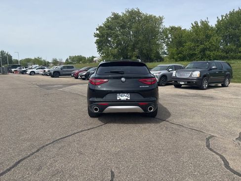 Used 2018 Alfa Romeo Stelvio Ti AWD/4WD image 6