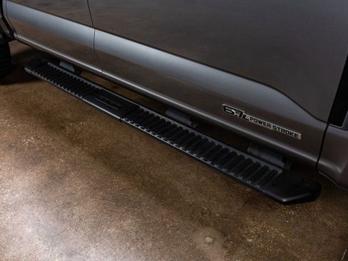 Used 2024 Ford F350 Lariat w/ Lariat Ultimate Package image 13