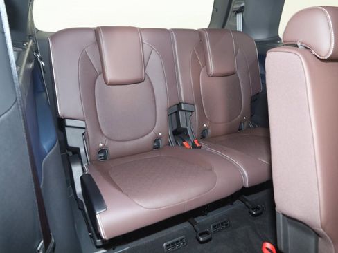 Used 2025 Volkswagen ID. Buzz Pro S image 15