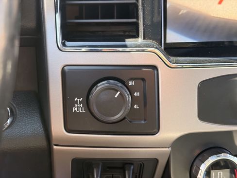 Certified 2022 Ford F250 Lariat w/ Lariat Ultimate Package AWD/4WD image 27