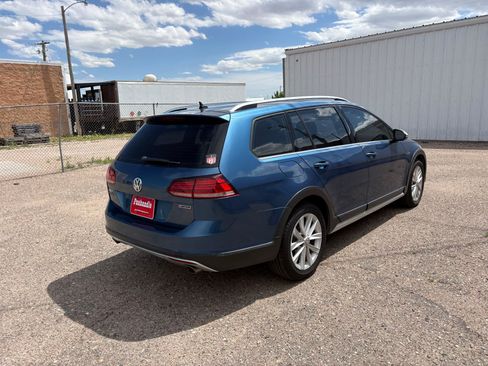 Used 2019 Volkswagen Golf Alltrack S AWD/4WD image 8