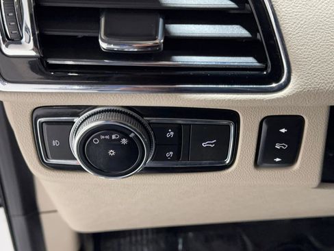 Used 2020 Lincoln Navigator Reserve w/ Equipment Group 208A Reserve image 41