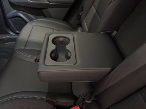 New 2026 Chevrolet Equinox EV LT image 28