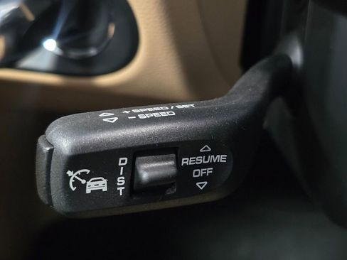 New 2026 Porsche Macan image 40