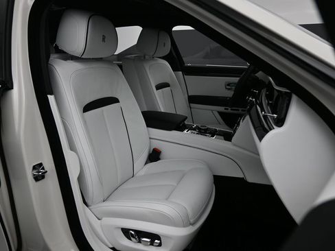 New 2027 Rolls-Royce Ghost Black Badge AWD/4WD image 33