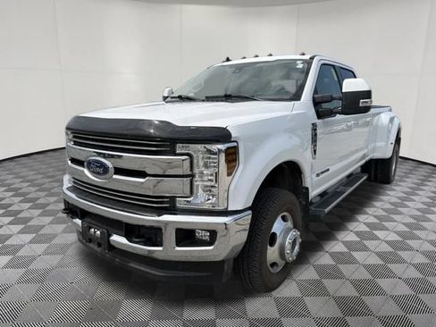 Used 2019 Ford F350 Lariat w/ Lariat Ultimate Package AWD/4WD image 11