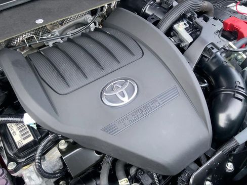 Used 2023 Toyota Highlander Platinum image 31